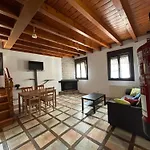 Casa Rural-la Casina De Camangu 公寓 *