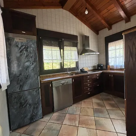 Casa Rural-la Casina De Camangu *