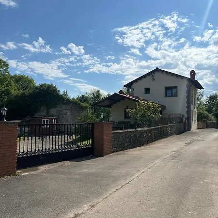 Casa Rural-la Casina De Camangu *