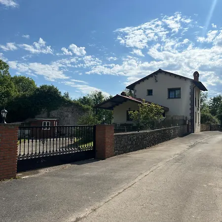 Casa Rural-la Casina De Camangu *